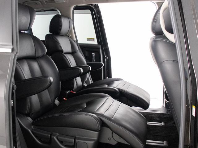 エルグランド ライダー 黒本革シート (禁煙&ワンオーナー車両)(全周囲カメラ)黒本革シート/両側電動スライドドア/後席モニター/AC100V電源/専用AUTECHホイール・スポーツマフラー/クリアランスソナー/Bluetooth接続(25枚目)