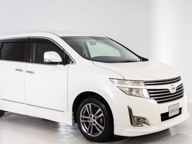 エルグランド ２５０ハイウェイスターアーバンクロム　（禁煙車）（点検記録簿６枚）（後席モニター）両側電動スライドドア／バックカメラ／クリアランスソナー／ハーフレザーシート／クルーズコントロール／フルセグＴＶ／後席オットマン／Ｂｌｕｅｔｏｏｔｈ接続／（15枚目）