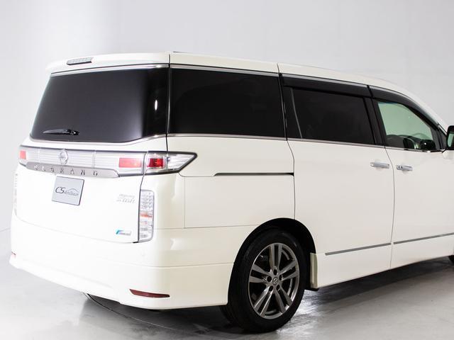 エルグランド ２５０ハイウェイスターアーバンクロム　（禁煙車）（点検記録簿６枚）（後席モニター）両側電動スライドドア／バックカメラ／クリアランスソナー／ハーフレザーシート／クルーズコントロール／フルセグＴＶ／後席オットマン／Ｂｌｕｅｔｏｏｔｈ接続／（18枚目）