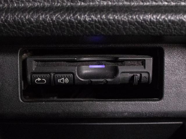 今では必需品のＥＴＣも勿論装備しております！高速道路の料金所も楽々通過できます！ＥＴＣなら高速料金に休日割引きが適用されます！お得にお出かけ出来ますね！