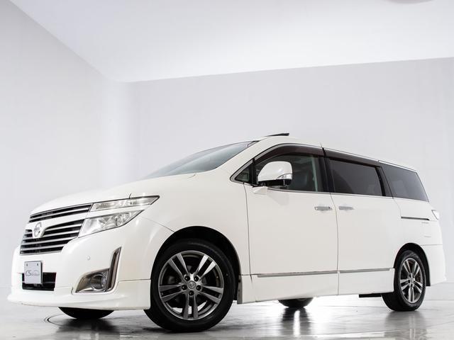 エルグランド ２５０ハイウェイスターアーバンクロム　（点検記録簿１３枚）（ツインサンルーフ）（全周囲カメラ）両側電動スライドドア／後席モニター／ＡＣ１００Ｖ電源／ハーフレザーシート／クリアランスソナー／専用ダークメッキエクステリア／Ｂｌｕｅｔｏｏｔｈ（18枚目）