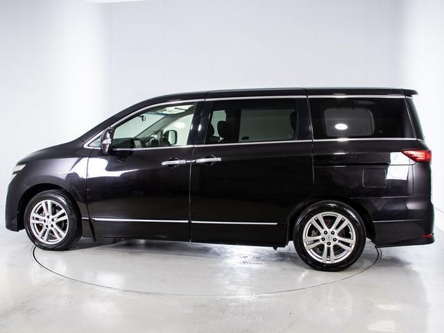 エルグランド ２５０ハイウェイスター　（点検記録簿７枚）（両側電動スライドドア）（後席モニター）ハーフレザーシート／ＡＬＰＩＮＥ製ＨＤＤナビゲーション／バックカメラ／後席オットマン／フルセグＴＶ／Ｂｌｕｅｔｏｏｔｈ接続／ＨＩＤヘッドライト（17枚目）