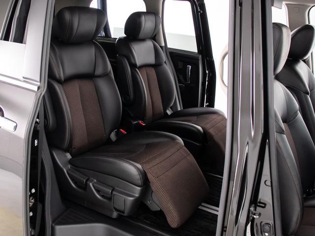 エルグランド ２５０ハイウェイスター　（点検記録簿７枚）（両側電動スライドドア）（後席モニター）ハーフレザーシート／ＡＬＰＩＮＥ製ＨＤＤナビゲーション／バックカメラ／後席オットマン／フルセグＴＶ／Ｂｌｕｅｔｏｏｔｈ接続／ＨＩＤヘッドライト（27枚目）