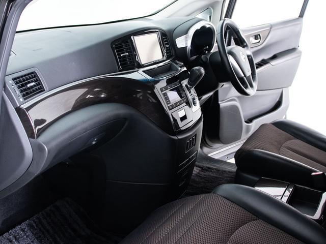 エルグランド ２５０ハイウェイスター　（点検記録簿７枚）（両側電動スライドドア）（後席モニター）ハーフレザーシート／ＡＬＰＩＮＥ製ＨＤＤナビゲーション／バックカメラ／後席オットマン／フルセグＴＶ／Ｂｌｕｅｔｏｏｔｈ接続／ＨＩＤヘッドライト（37枚目）