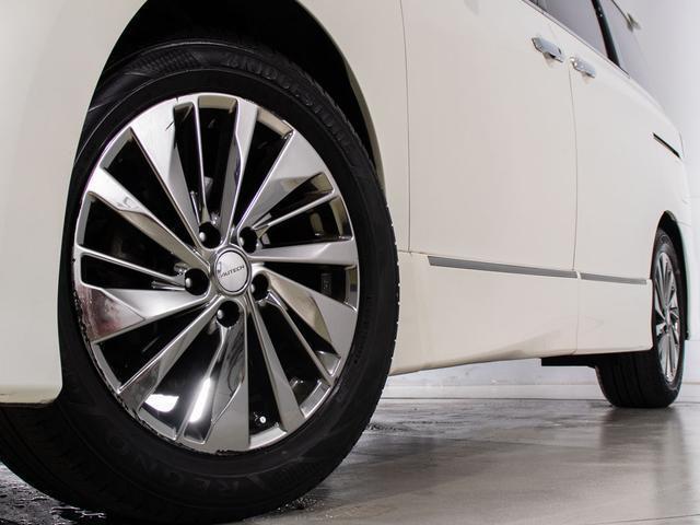 ヘッドライトはくすみも無く非常に良好な状態となっております！是非、その目でお確かめください！ヘッドライトコーティングも承っております！心よりご来店をお待ちしております！