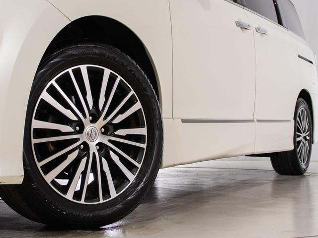 エルグランド ３５０ハイウェイスタープレミアム　（禁煙＆ワンオーナー車両）（点検記録簿８枚）（黒本革シート）インテリジェントクルーズコントロール／エマージェンシーブレーキ／両側電動スライドドア／後席モニター／ＡＣ１００Ｖ電源／全周囲カメラ（15枚目）