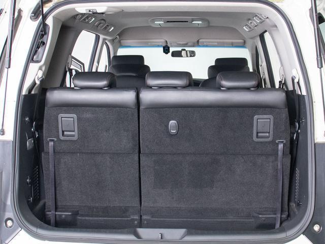 エルグランド ３５０ハイウェイスタープレミアム　（禁煙＆ワンオーナー車両）（点検記録簿８枚）（黒本革シート）インテリジェントクルーズコントロール／エマージェンシーブレーキ／両側電動スライドドア／後席モニター／ＡＣ１００Ｖ電源／全周囲カメラ（31枚目）