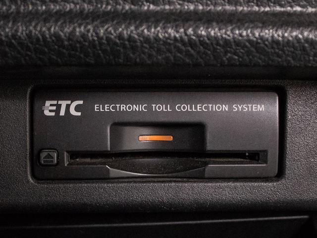 エルグランド ２５０ハイウェイスター　（禁煙車）（ツインサンルーフ）後席モニター／両側電動スライドドア／日産純正ＨＤＤナビ／ハーフレザーシート／クリアランスソナー／ＡＣ１００Ｖ電源／後席オットマン／Ｂｌｕｅｔｏｏｔｈ接続／ビルトインＥＴＣ（36枚目）