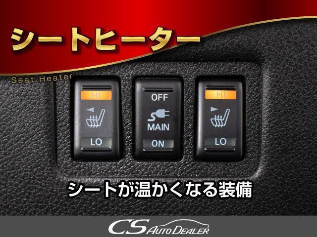 前席にはシートヒーターも付いております！座面を好みの温度に調整する事が出来る、冬には重宝する装備です！