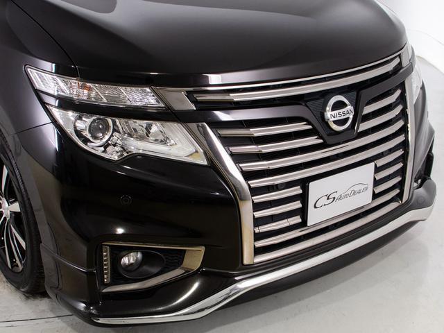 ヘッドライトはくすみも無く非常に良好な状態となっております！是非、その目でお確かめください！ヘッドライトコーティングも承っております！心よりご来店をお待ちしております！