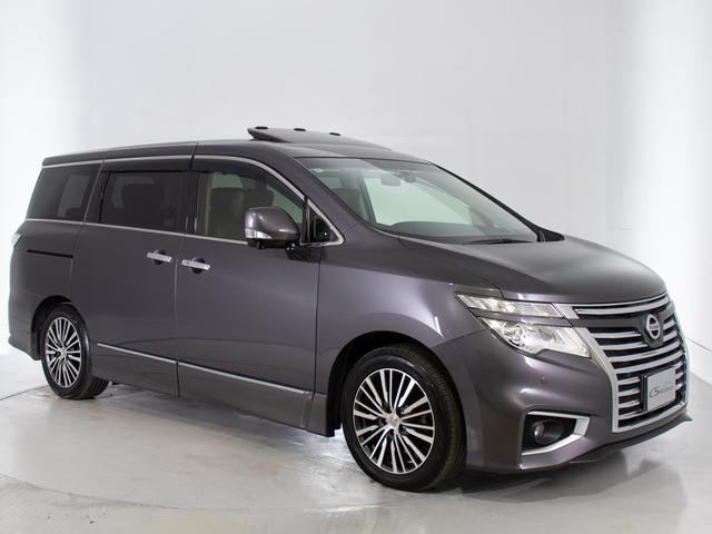 エルグランド ３５０ハイウェイスタープレミアム　（禁煙）（サンルーフ）（ＢＯＳＥサウンド）（保冷温庫マルチファンクションコンソール）黒本革シート／全方位カメラ／後席モニター／前車追従レーダークルーズ／衝突被害軽減装置／両側自動ドア／パワーバックドア（18枚目）