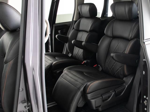 エルグランド ３５０ハイウェイスタープレミアム　（禁煙）（サンルーフ）（ＢＯＳＥサウンド）（保冷温庫マルチファンクションコンソール）黒本革シート／全方位カメラ／後席モニター／前車追従レーダークルーズ／衝突被害軽減装置／両側自動ドア／パワーバックドア（28枚目）