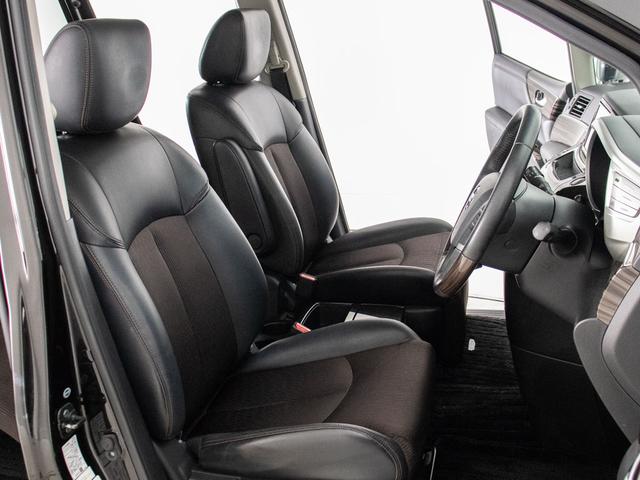 エルグランド ２５０ハイウェイスターＳ　アーバンクロム　（禁煙車）（後席モニター）両側電動スライドドア／クルーズコントロール／バックカメラ／クリアランスソナー／ハーフレザーシート／ＬＥＤヘッドライト／Ｂｌｕｅｔｏｏｔｈ接続／フルセグＴＶ後席オットマン（25枚目）