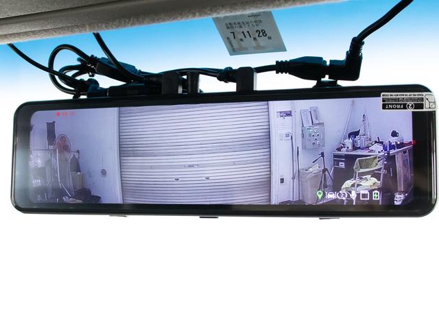 エルグランド ライダー　黒本革シート　マニュアルシート　（ツインサンルーフ）（ＢＯＳＥサウンドシステム）全周囲カメラ／黒本革シート／後席モニター／シートヒーター／ＡＣ１００Ｖ電源／クリアランスソナー／両側電動スライドドア／パワーバックドア／純正ＨＤＤナビ（37枚目）