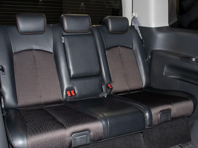 エルグランド ２５０ハイウェイスターＳ　アーバンクロム　（禁煙車）（両側電動スライドドア）ＴＥＩＮ車高調／社外１８インチホイール／点検記録簿１０枚／後席モニター／クルーズコントロール／ハーフレザーシート／バックカメラ／Ｂｌｕｅｔｏｏｔｈ接続／フルセグＴＶ（28枚目）