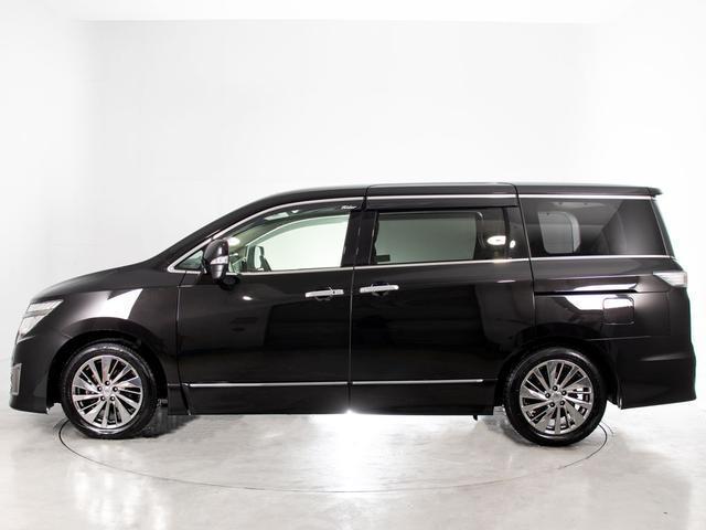 エルグランド ライダー ブラックライン (禁煙車)(黒本革シート)インテリジェントクルーズコントロール/エマージェンシーブレーキ/25年製TOYOタイヤ/標識検知機能/車線逸脱警報/カラーバックカメラ/両側電動スライドドア/後席モニター/(22枚目)