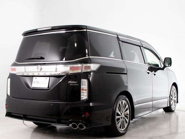 エルグランド ライダー ブラックライン (禁煙車)(黒本革シート)インテリジェントクルーズコントロール/エマージェンシーブレーキ/25年製TOYOタイヤ/標識検知機能/車線逸脱警報/カラーバックカメラ/両側電動スライドドア/後席モニター/(24枚目)