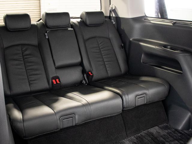エルグランド ライダー ブラックライン (禁煙車)(黒本革シート)インテリジェントクルーズコントロール/エマージェンシーブレーキ/25年製TOYOタイヤ/標識検知機能/車線逸脱警報/カラーバックカメラ/両側電動スライドドア/後席モニター/(31枚目)