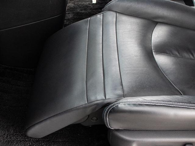 エルグランド ライダー ブラックライン (禁煙車)(黒本革シート)インテリジェントクルーズコントロール/エマージェンシーブレーキ/25年製TOYOタイヤ/標識検知機能/車線逸脱警報/カラーバックカメラ/両側電動スライドドア/後席モニター/(41枚目)