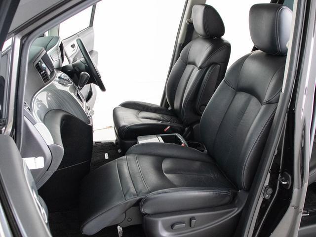 エルグランド ライダー　ハイパフォーマンススペック　ブラックライン　（ＢＯＳＥサウンド）全周囲カメラ／ＴＥＩＮ車高調／ＡＹＳ１９インチホイール／黒本革シート／後席モニター／両側電動スライドドア／パワーバックドア／ＡＣ１００Ｖ電源／専用マフラー・ＥＣＵ／ＥＴＣ／純正ナビ（29枚目）