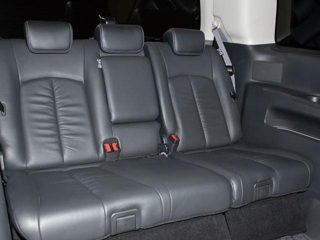 エルグランド ライダー　ハイパフォーマンススペック　ブラックライン　（ＢＯＳＥサウンド）全周囲カメラ／ＴＥＩＮ車高調／ＡＹＳ１９インチホイール／黒本革シート／後席モニター／両側電動スライドドア／パワーバックドア／ＡＣ１００Ｖ電源／専用マフラー・ＥＣＵ／ＥＴＣ／純正ナビ（32枚目）