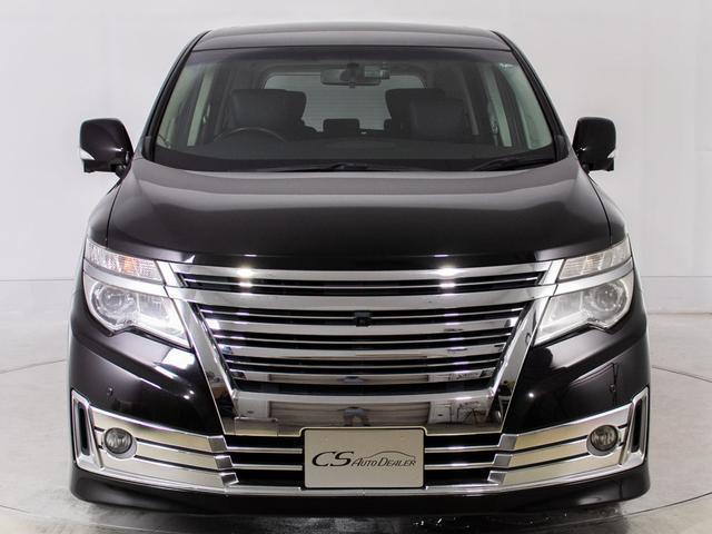 エルグランド ライダー　黒本革シート　（点検記録簿１３枚）（ＢＯＳＥサウンド）（全周囲カメラ）後席モニター／両側電動スライドドア／パワーバックドア／クルーズコントロール／パワーシート／シートメモリー／クリアランスソナー／ＡＣ１００Ｖ電源／（14枚目）