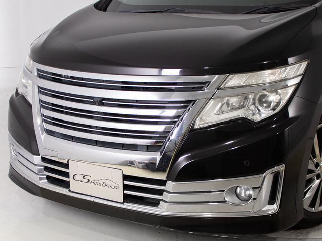 エルグランド ライダー　黒本革シート　（点検記録簿１３枚）（ＢＯＳＥサウンド）（全周囲カメラ）後席モニター／両側電動スライドドア／パワーバックドア／クルーズコントロール／パワーシート／シートメモリー／クリアランスソナー／ＡＣ１００Ｖ電源／（17枚目）