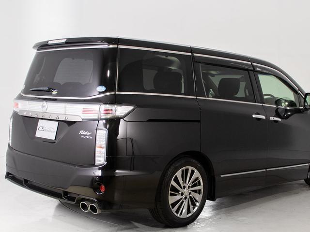 エルグランド ライダー　黒本革シート　（点検記録簿１３枚）（ＢＯＳＥサウンド）（全周囲カメラ）後席モニター／両側電動スライドドア／パワーバックドア／クルーズコントロール／パワーシート／シートメモリー／クリアランスソナー／ＡＣ１００Ｖ電源／（19枚目）