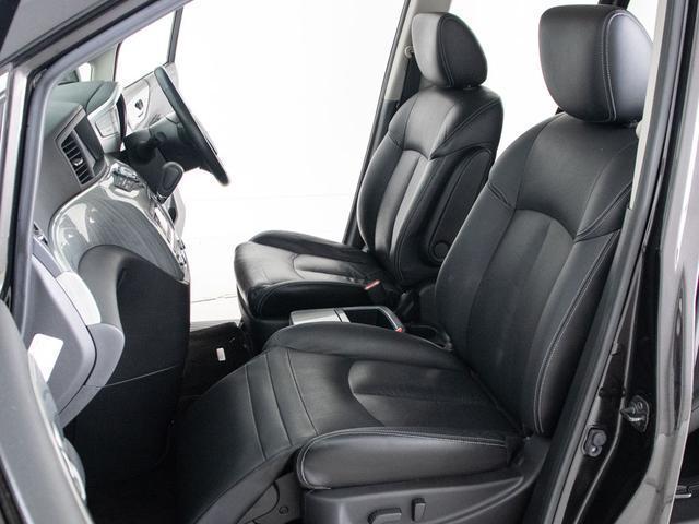 エルグランド ライダー　黒本革シート　（点検記録簿１３枚）（ＢＯＳＥサウンド）（全周囲カメラ）後席モニター／両側電動スライドドア／パワーバックドア／クルーズコントロール／パワーシート／シートメモリー／クリアランスソナー／ＡＣ１００Ｖ電源／（26枚目）