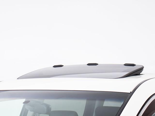 エルグランド ＶＩＰ　サンルーフ／黒本革シート／後席モニター／オートステップ／全周囲カメラ／両側電動スライドドア／パワーバックドア／シートヒーター／パワーシート／クリアランスソナー／ＡＣ１００Ｖ電源／Ｂｌｕｅｔｏｏｔｈ接続（13枚目）