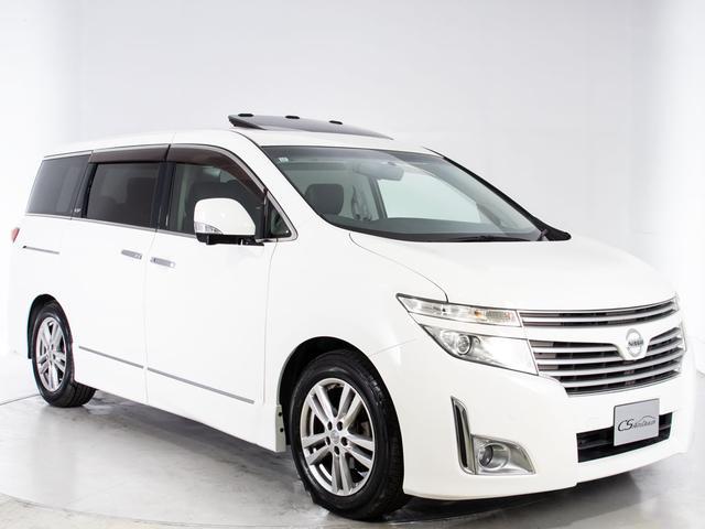 エルグランド ＶＩＰ　サンルーフ／黒本革シート／後席モニター／オートステップ／全周囲カメラ／両側電動スライドドア／パワーバックドア／シートヒーター／パワーシート／クリアランスソナー／ＡＣ１００Ｖ電源／Ｂｌｕｅｔｏｏｔｈ接続（15枚目）