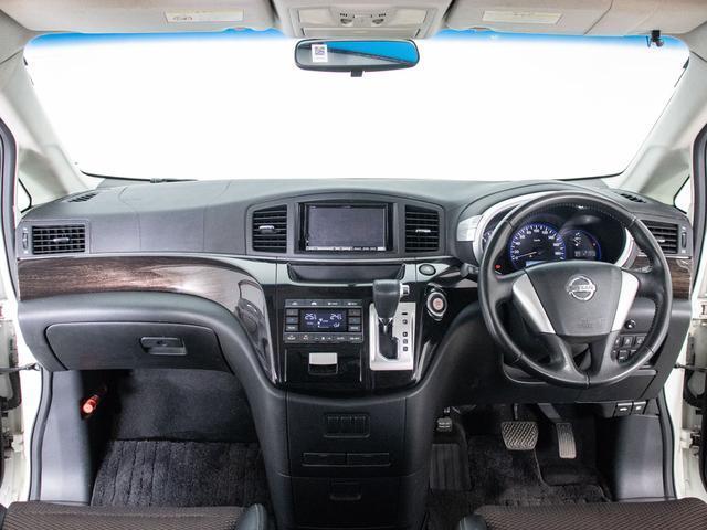 エルグランド ３５０ハイウェイスターアーバンクロム　（ツインサンルーフ）（両側電動スライドドア）（パワーバックドア）（ハーフレザーシート）後席モニタ／バックカメラ／後席オットマン／フルセグＴＶ／Ｂｌｕｅｔｏｏｔｈ接続／ＡＬＰＩＮＥ製ＨＤＤナビゲーション（38枚目）