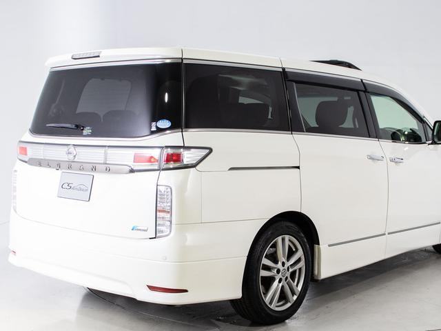 エルグランド ３５０ハイウェイスターアーバンクロム　（サンルーフ）（８人乗りフルフラットシート）全周囲カメラ／後席モニター／両側電動スライドドア／日産純正ＨＤＤナビ／ＡＣ１００Ｖ電源／ハーフレザーシート／クリアランスソナー／パワーバックドア／フルセグ（20枚目）
