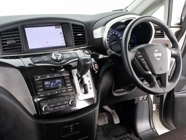 エルグランド ３５０ハイウェイスターアーバンクロム　（サンルーフ）（８人乗りフルフラットシート）全周囲カメラ／後席モニター／両側電動スライドドア／日産純正ＨＤＤナビ／ＡＣ１００Ｖ電源／ハーフレザーシート／クリアランスソナー／パワーバックドア／フルセグ（38枚目）