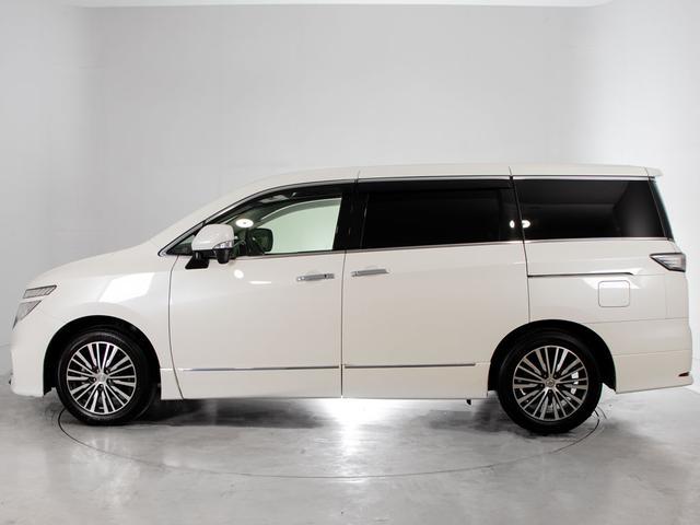 エルグランド ２５０ハイウェイスターＳ　（禁煙車）（両側電動スライドドア）ハーフレザーシート／クルーズコントロール／後席モニター／ＬＥＤヘッドライト／バックカメラ／後席オットマン／フルセグＴＶ／Ｂｌｕｅｔｏｏｔｈ接続／ビルトインＥＴＣ（20枚目）