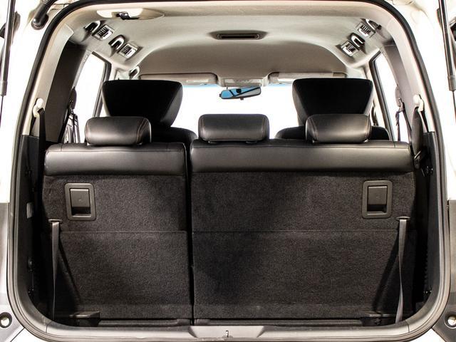 エルグランド ２５０ハイウェイスターＳ　（禁煙車）（両側電動スライドドア）ハーフレザーシート／クルーズコントロール／後席モニター／ＬＥＤヘッドライト／バックカメラ／後席オットマン／フルセグＴＶ／Ｂｌｕｅｔｏｏｔｈ接続／ビルトインＥＴＣ（28枚目）