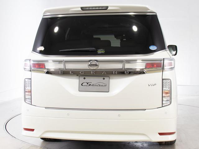 エルグランド ＶＩＰ　（点検整備記録簿１５枚）（ツインサンルーフ）白本革シート／保冷温庫／インテリジェントクルーズコントロール／エマージェンシーブレーキ／後席モニター／両側自動ドア／パワーバックドア／ＡＣ１００Ｖ電源（20枚目）