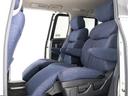 後席オットマン搭載!!足を伸ばしても当たらない??そんな快適特別空間です!!車内は抗菌オゾンクリーニング済みの良好な1台で御座います!!