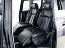 セカンドシートは7人乗りのキャプテンシートタイプとなっております!オットマンも装備してますので、足を伸ばしくつろぐ事が出来ます!