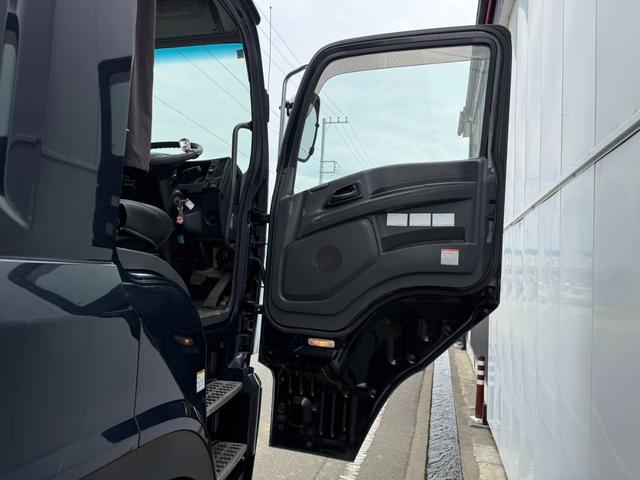 ギガ 　予備車検付き（30枚目）
