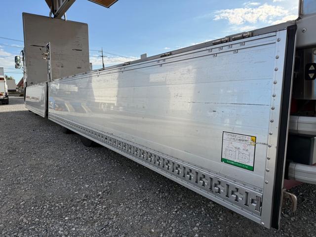 クオン 　予備車検つき（13枚目）