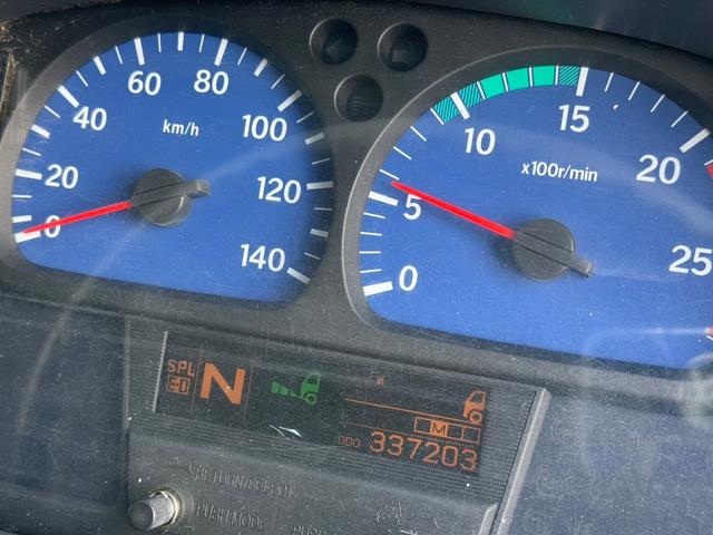 クオン 　予備車検つき（28枚目）