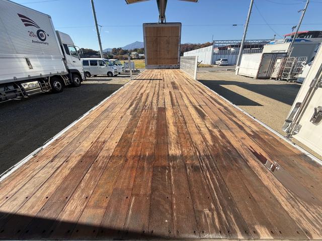 プロフィア 予備車検つき(18枚目)