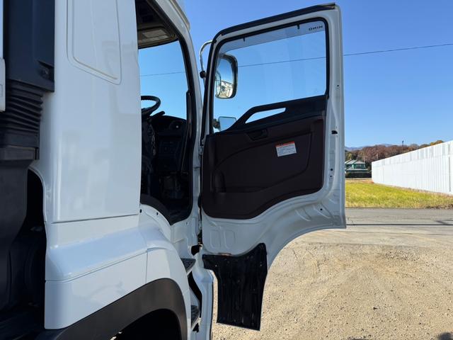 プロフィア 予備車検つき(32枚目)