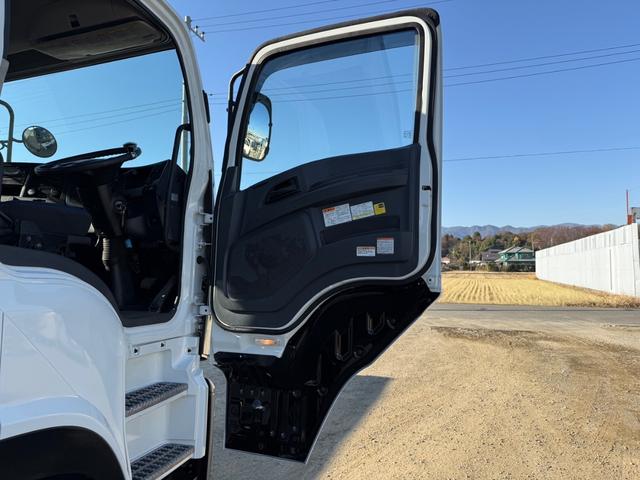 ギガ 予備車検つき(14枚目)