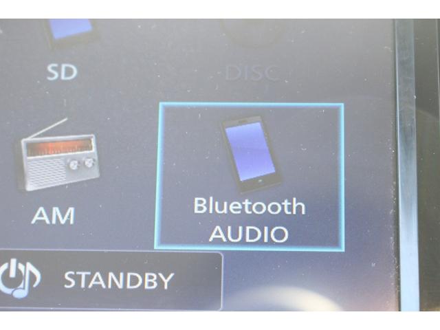 ハイブリッドＲＳ　１年保証付　禁煙　ナビＴＶ　ｂｌｕｅｔｏｏｔｈ接続　スマートキー　アイドリングストップ　エアコン・クーラー　エアバック　横滑り防止　シートヒーター　純正アルミホイール　プッシュスタート　オートエアコン(10枚目)