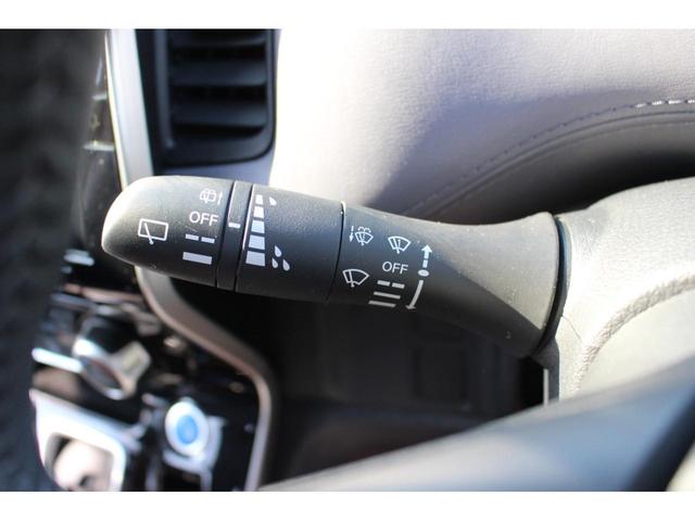 セレナ ｅ－パワー　ハイウェイスターＶ　全国対応２年保証付　車検整備付　両側電動スライドフリップダウンモニター　Ｅパワー　ＥＴＣ全周囲カメラ　ナビＴＶ　クリアランスソナー　オートクルーズコントロールレーンアシスト衝突軽減システムオートライト（67枚目）