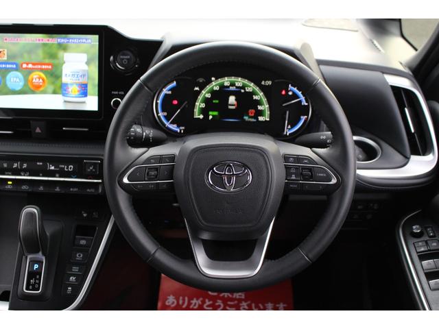 ヴォクシー ハイブリッドＳ－Ｚ　全国対応２年保証付　車検整備付　衝突軽減ブレーキ　後席モニター　ナビＴＶバックモニター　両側パワースライドドア　ＥＴＣ　Ｂｌｕｅｔｏｏｔｈ接続　純正アルミホイール　クルーズコントール　コーナーセンサー（10枚目）