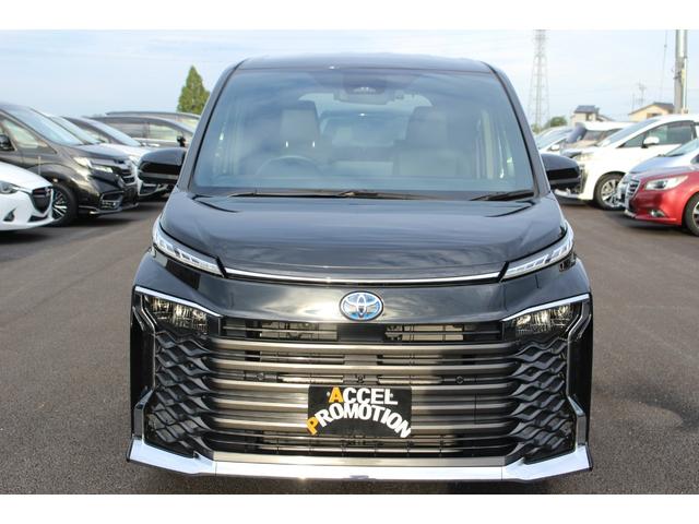 ヴォクシー ハイブリッドＳ－Ｚ　全国対応２年保証付　車検整備付　衝突軽減ブレーキ　後席モニター　ナビＴＶバックモニター　両側パワースライドドア　ＥＴＣ　Ｂｌｕｅｔｏｏｔｈ接続　純正アルミホイール　クルーズコントール　コーナーセンサー（17枚目）
