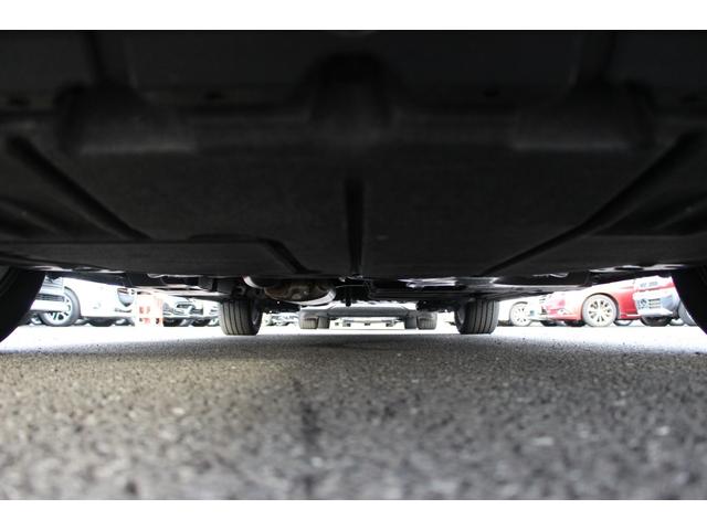 ヴォクシー ハイブリッドＳ－Ｚ　全国対応２年保証付　車検整備付　衝突軽減ブレーキ　後席モニター　ナビＴＶバックモニター　両側パワースライドドア　ＥＴＣ　Ｂｌｕｅｔｏｏｔｈ接続　純正アルミホイール　クルーズコントール　コーナーセンサー（58枚目）